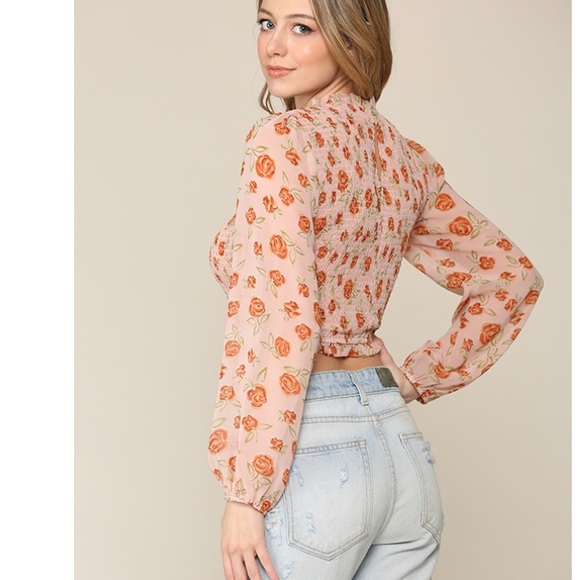 ILLA ILLA Rosie Smocked Cropped Blouse - Picture 2 of 12